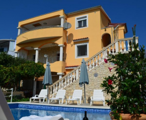 Отель Apartments Villa RA  Заборицье